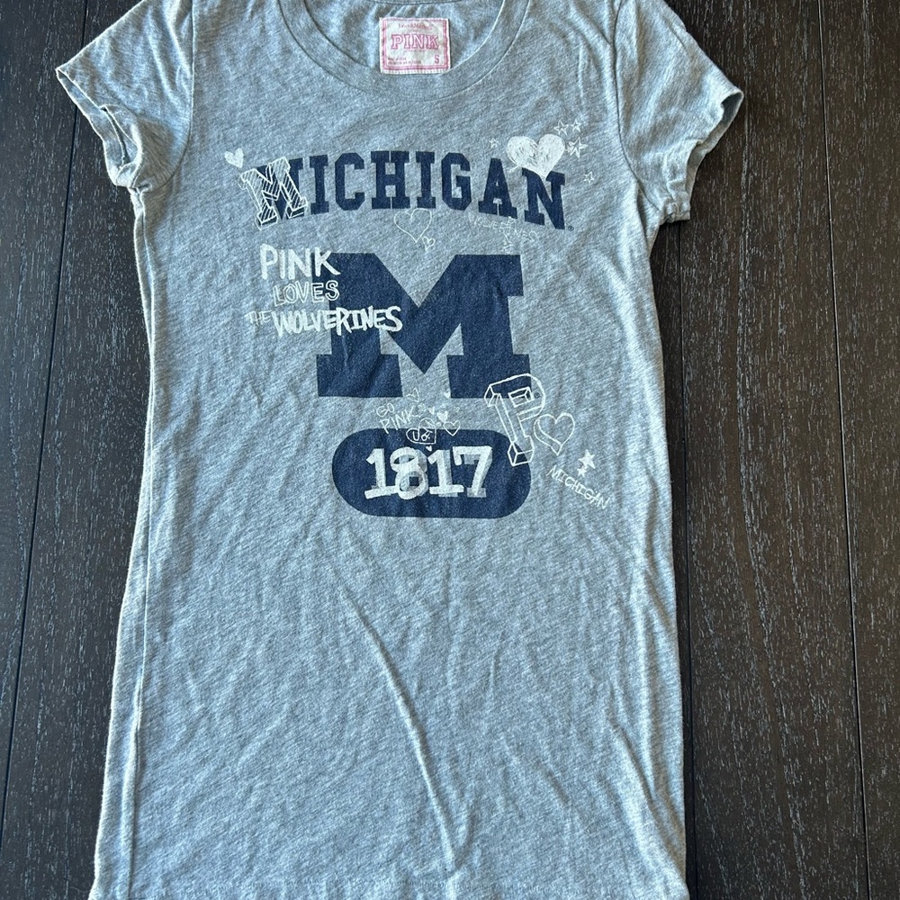 PINK Victoria's Secret Jones & Mitchell Michigan T-Shirt Size Small